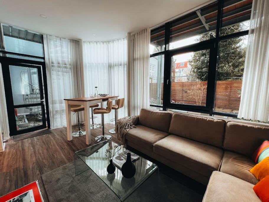 Lieblingsapartment No.10 Mit 2 Schlafzimmern Und Eigener Terrasse Rostock Exterior foto